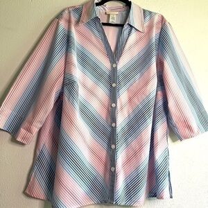 Alfred Dunner blue/pink/white striped button-down blouse. Sz 2X. Preowned. EUC.